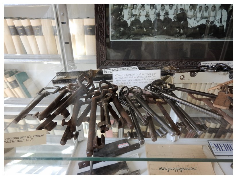 Museo Lombroso chiavi delle porte del manicomio