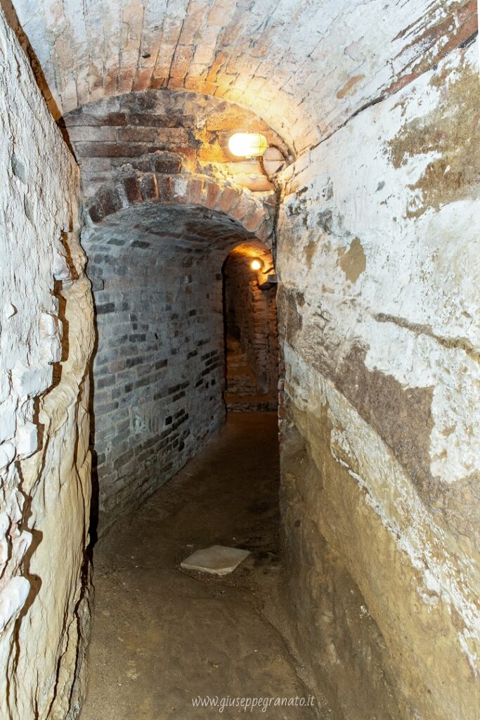 corridoio sotterraneo 